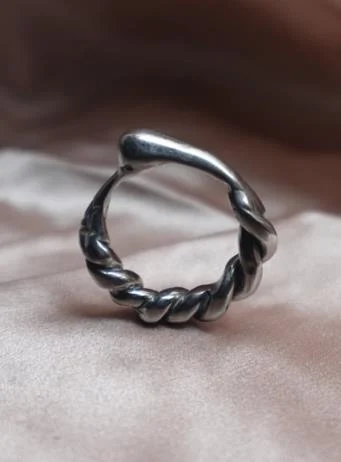 The Cable ring, view 1